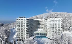 Crystal Mountain Hotel